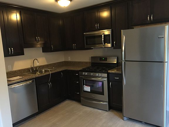 Newly remodeled kitchen with dishwasher, disposal, microwave