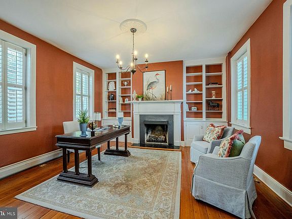 5th image of 208 Edwards Ferry Rd NE
