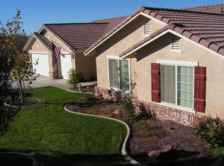 12606 Remington Rd, Apple Valley, CA 92308