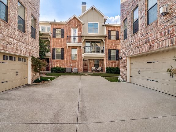 2nd image of 2016 Azure Pointe