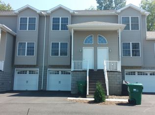 4159 Wood Hills Dr, Erie, PA 16510