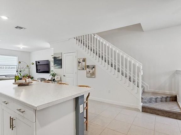 4th image of 25484 NW 108th Ct #0