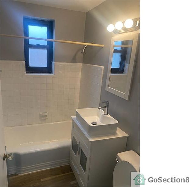 2nd image of 7700 S Jeffery Blvd #1W