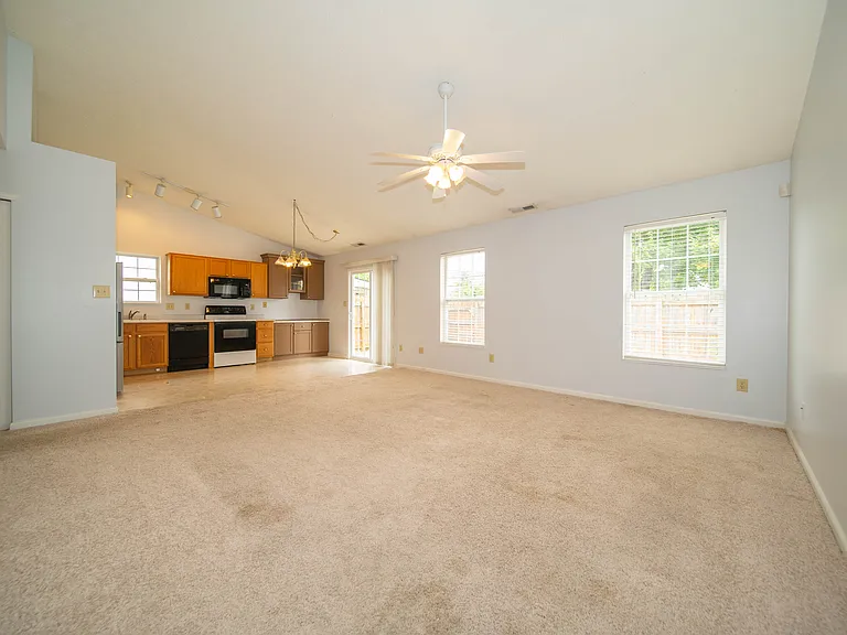6660 W Denton Dr — Photo 6