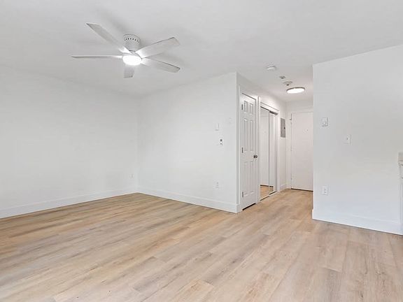 4th image of 55 Broad St APT 3