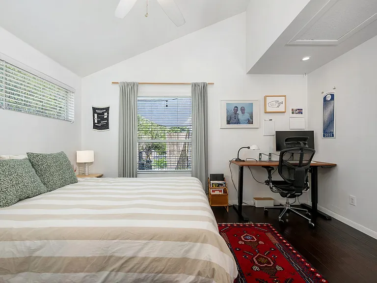 1610 Willow St #B — Photo 4