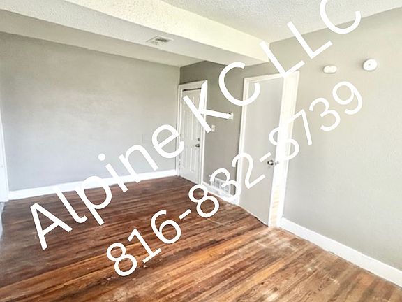 5th image of 2455 Brooklyn Ave #1N