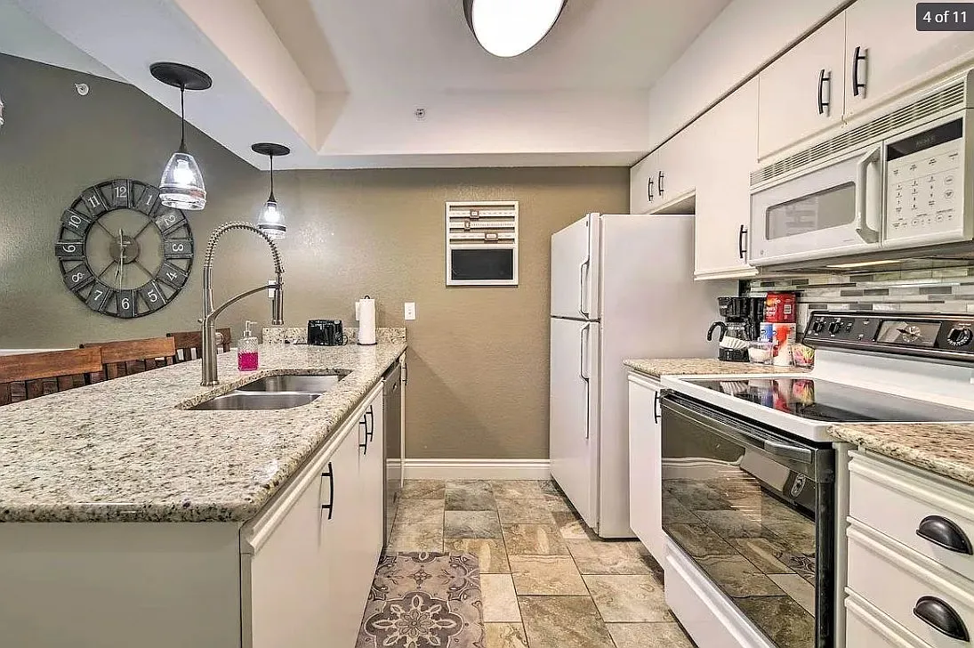 2 bed, 1000 sqft, $1,600 — Photo 3