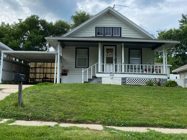 305 E 9th St, Logan, IA 51546
