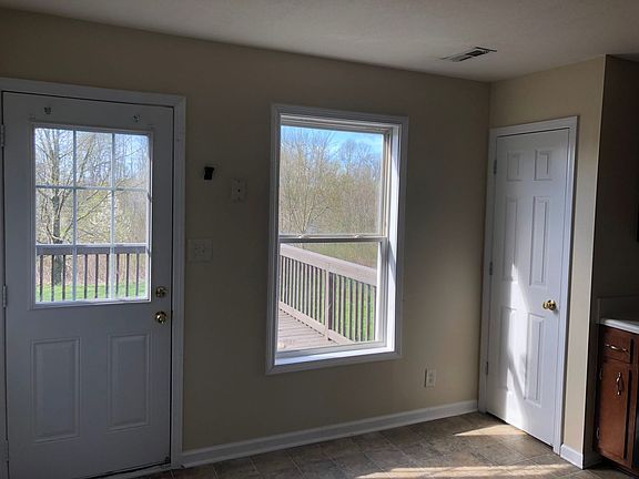 3rd image of 512 Patriot Park Ct Unit D
