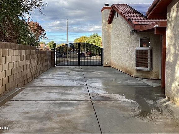 4th image of 1518 E Avenue J #12