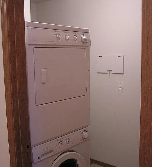48 Beacon Dr #C — Photo 8