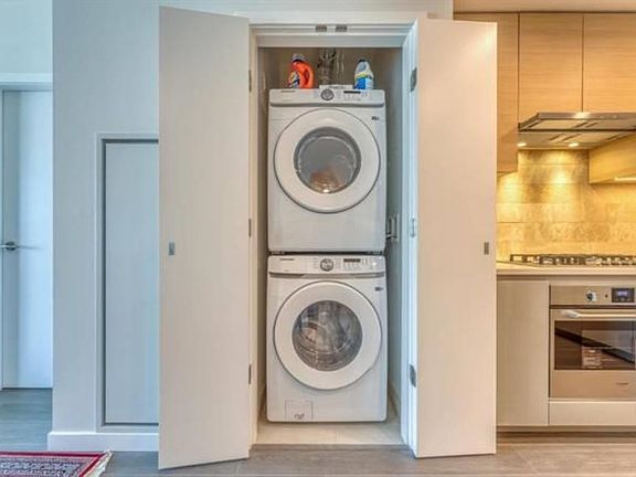 5th image of 2108 Gilmore Ave #5111