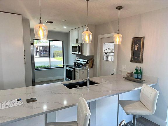 4th image of 14820 Wildflower Lane
