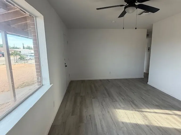 9523 Charleston St — Photo 4