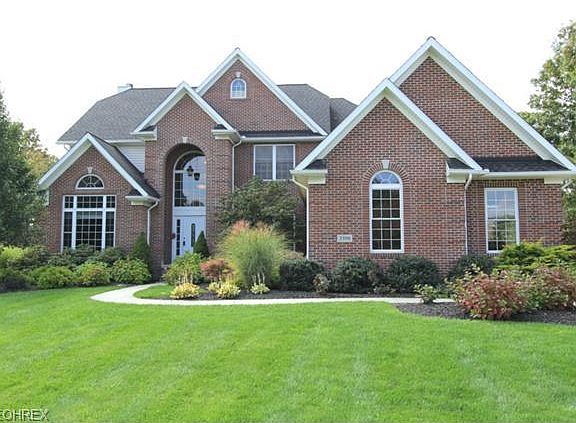 2nd image of 3398 Crestwood Cir
