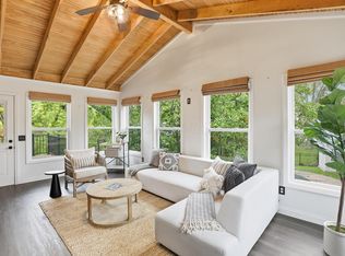 941 Clubview Blvd S, Columbus, OH 43235