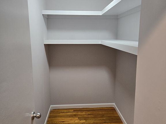4th image of 31-28 47th St #1