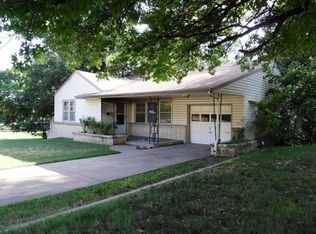 1221 N State St, Augusta, KS 67010