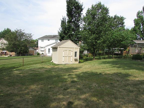 4th image of 5845 Chapelhill Dr