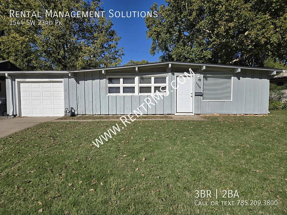 1544 SW 23rd Park
