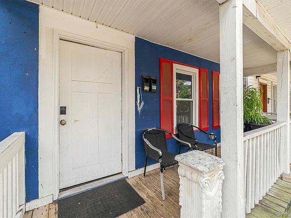 3rd image of 931 Diven Street