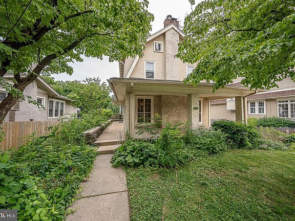2nd image of 538 Brookline Blvd