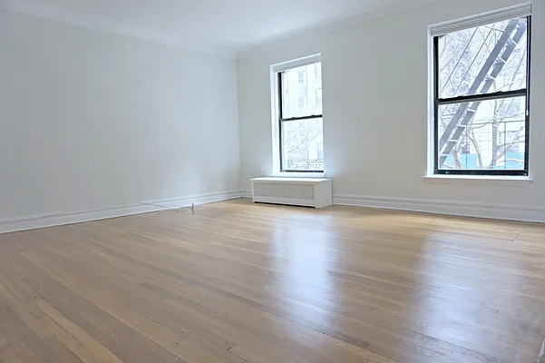 Rented by Metropolitan Equities | media 8