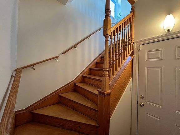 2nd image of 1325 N Campbell Ave APT 3