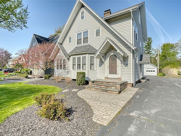 2nd image of 149 Eastland Ave