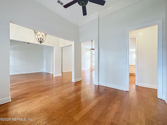 5th image of 1024 NEPTUNE Lane
