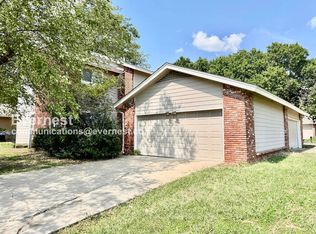 8131 E 65th Pl, Tulsa, OK 74133