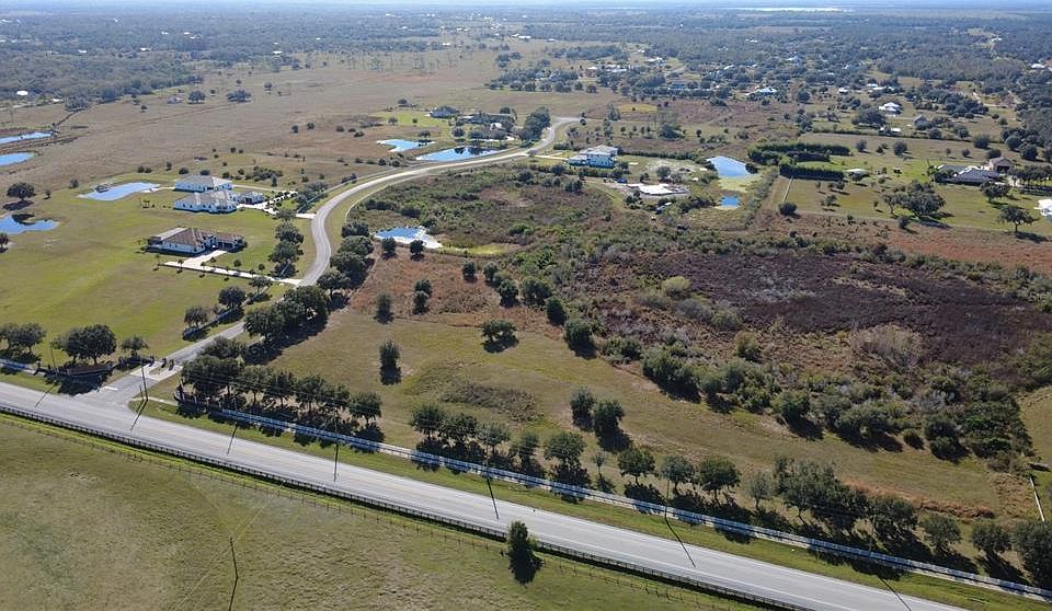 1st image of 230 Cassata Rd #15