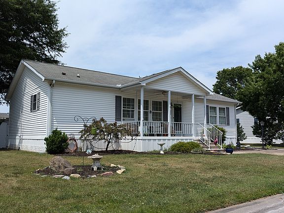 2nd image of 6 Victoria Ct #195