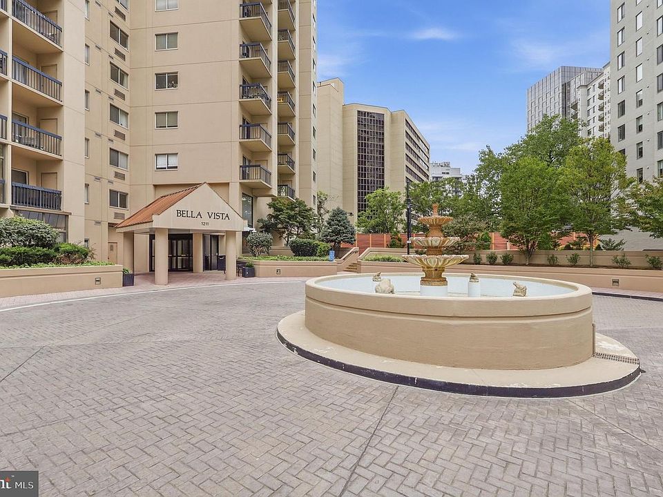 1st image of 1211 S Eads St APT 405