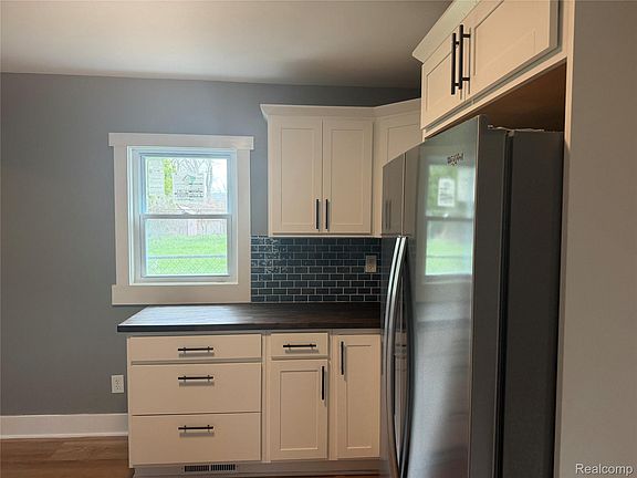 5th image of 106 W Cornell Ave