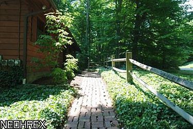 2nd image of 901 Wallwood Dr