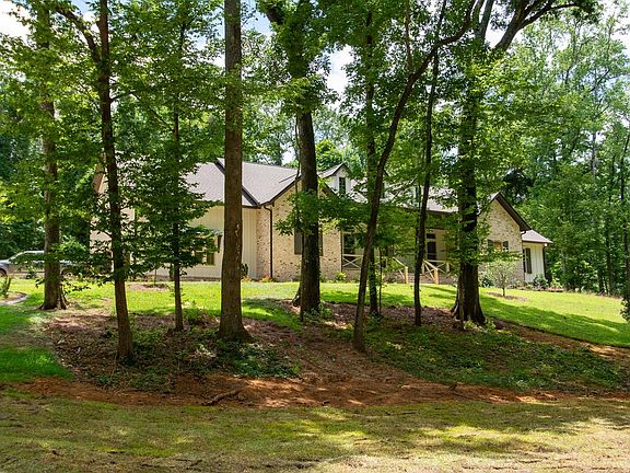 2nd image of 3893 Shiloh Way W