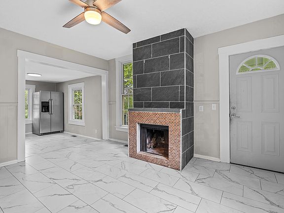 2nd image of 707 Woodland Ave