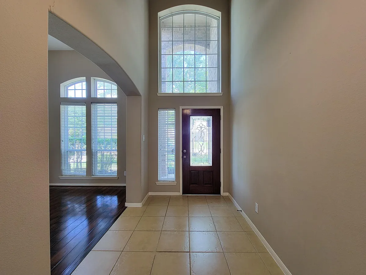 Building Photo - 20931 Flower Croft Ct