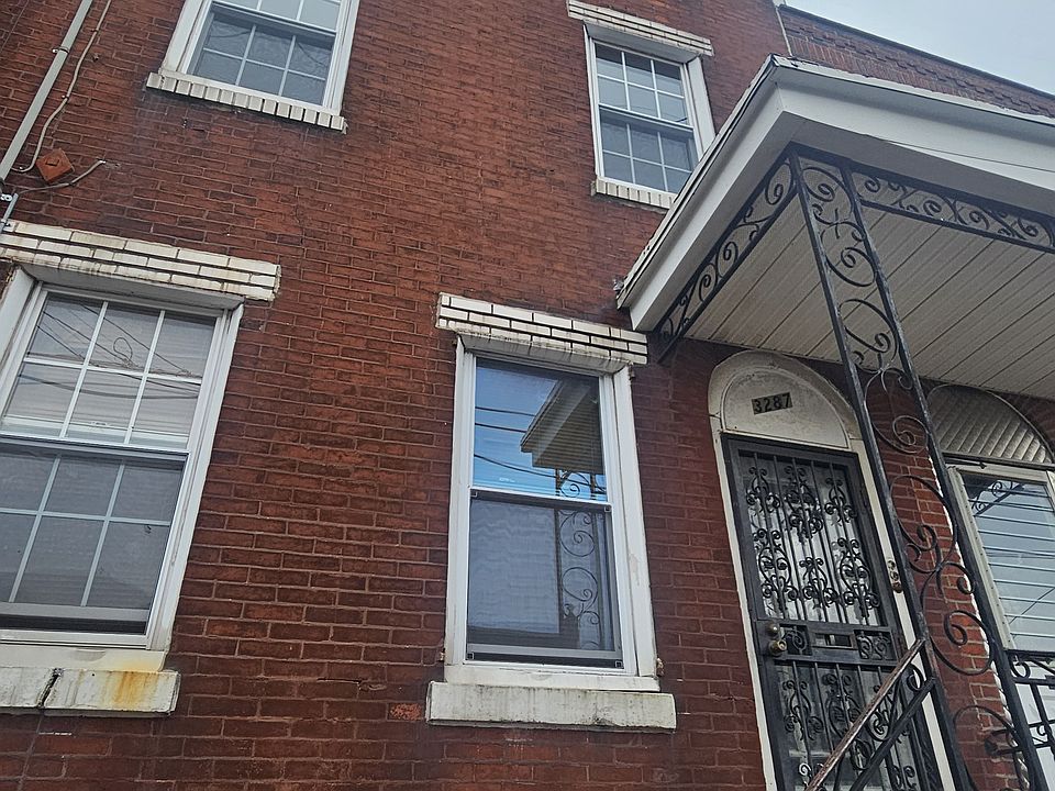 1st image of 3287 E Thompson St #2