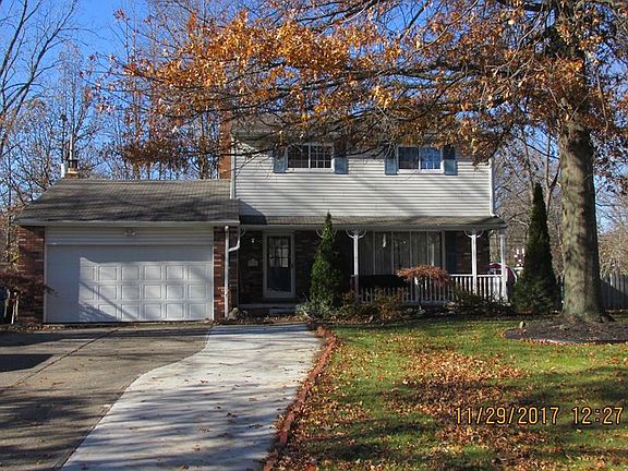 3rd image of 27386 Nantucket Dr