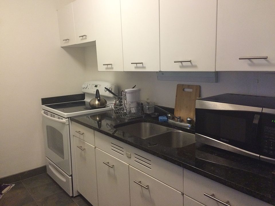 1st image of 535 N Michigan Ave APT 814