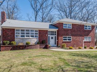 15 Manger Rd, West Orange, NJ 07052