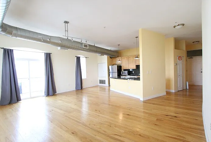 277 N Broadway #416 — Photo 3