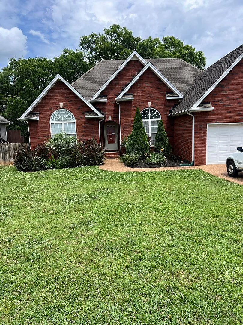 2930 Roellen Rd — Photo 1