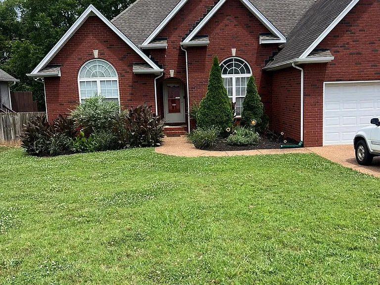 2930 Roellen Rd — Photo 1