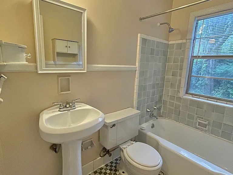912 Oxmoor Rd #3 — Photo 26