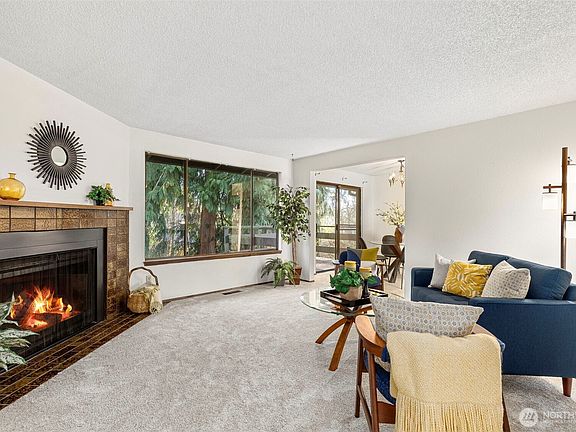 4th image of 3258 SE Mahali Lane