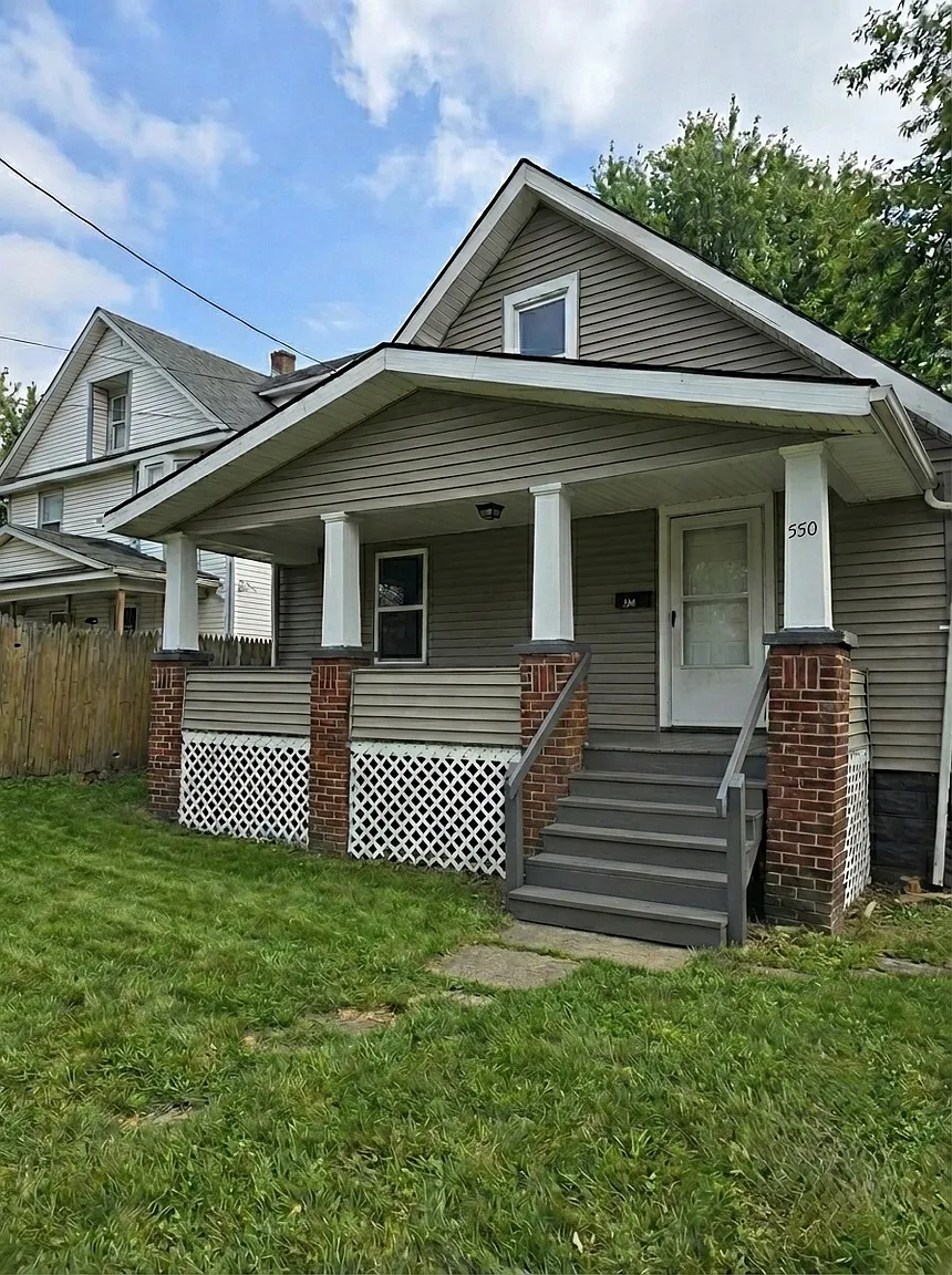 550 McKinley Ave photo 1
